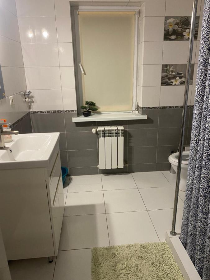 Guest House Olzhycha 45 Б 키예프 외부 사진