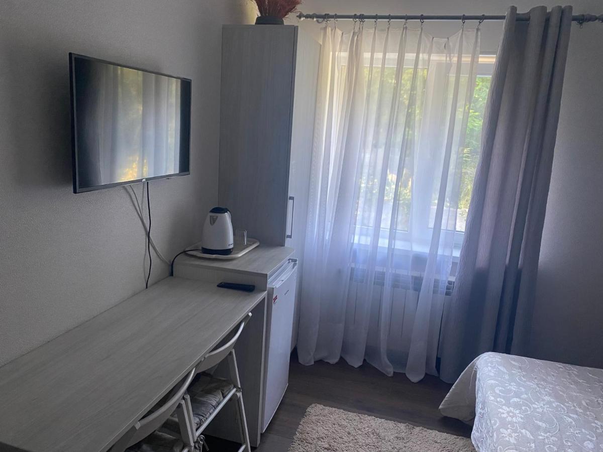 Guest House Olzhycha 45 Б 키예프 외부 사진